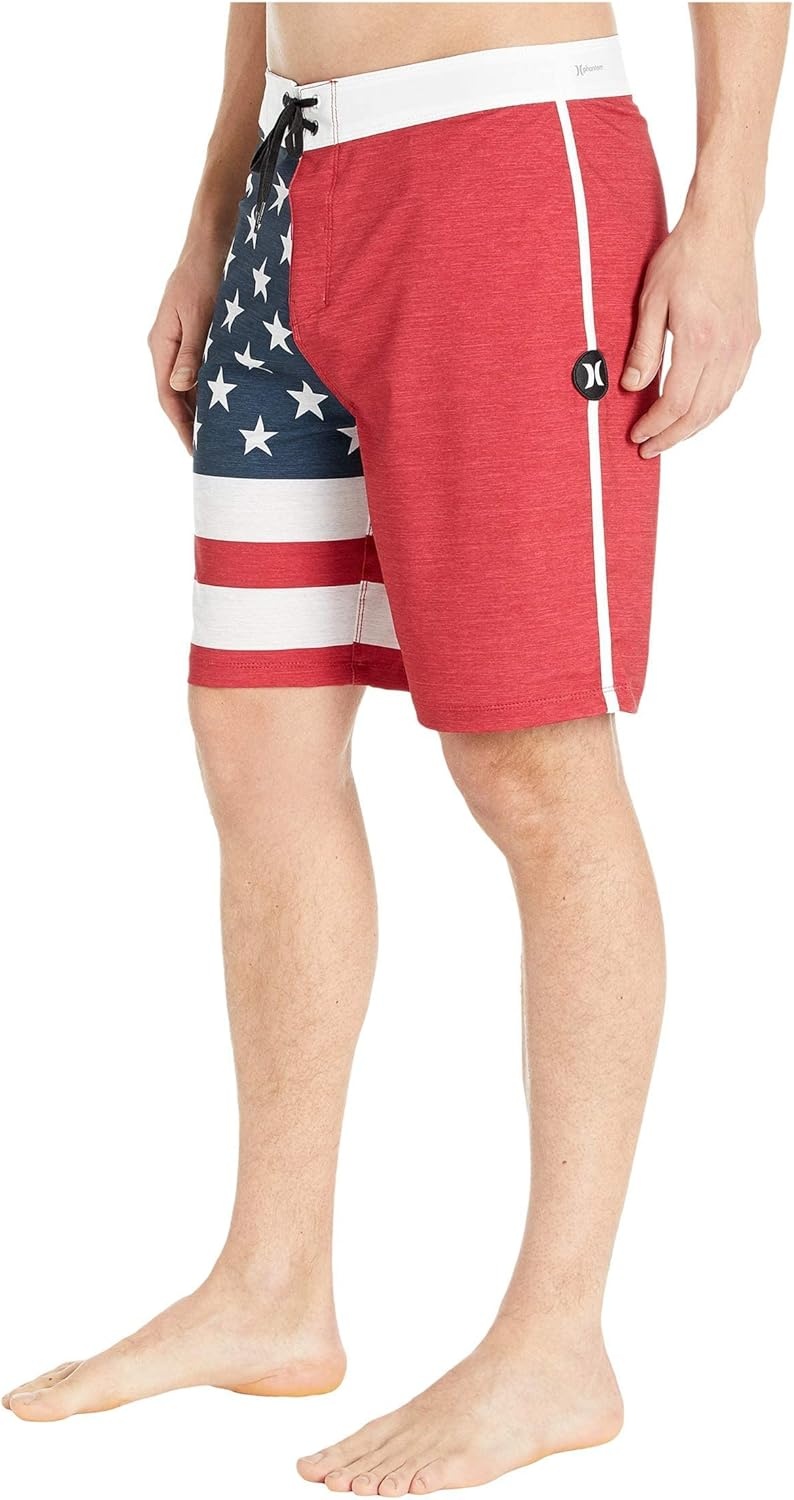 Hurley Mens Phantom Patriot Cheers 20″ Board Shorts(Gym Red)