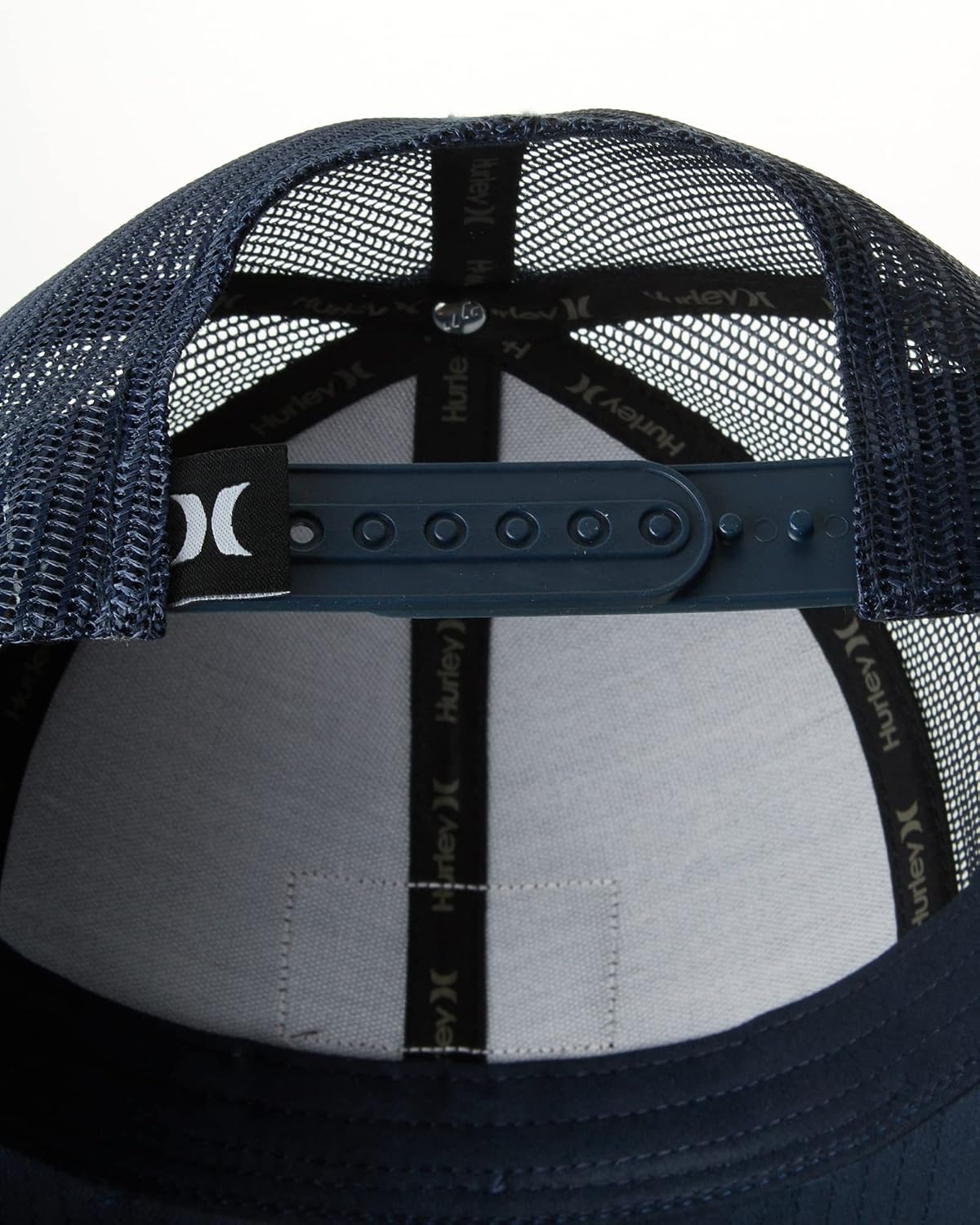 Hurley Mens Trucker Hat – Flexible Quick Dry Fairway Mesh Trucker Hat for Men with Snapback Closure – Classic Mens Caps(Obsidian)